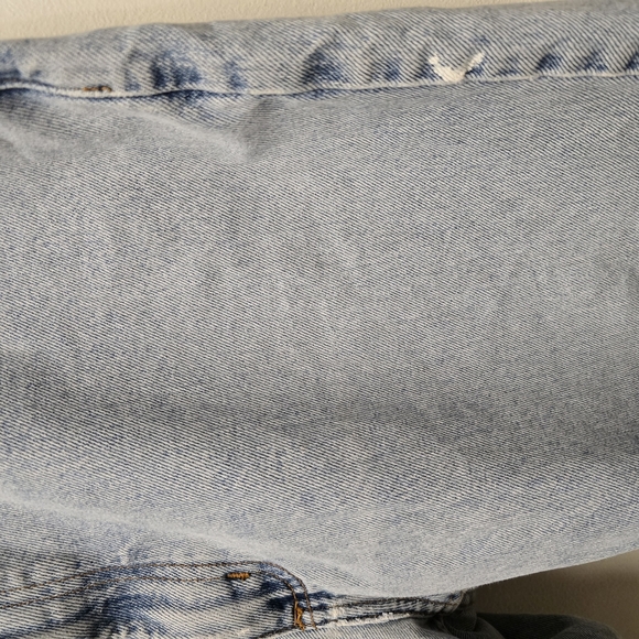 90s Baggy Knee Length Denim Cut Off Shorts - Picture 3 of 6